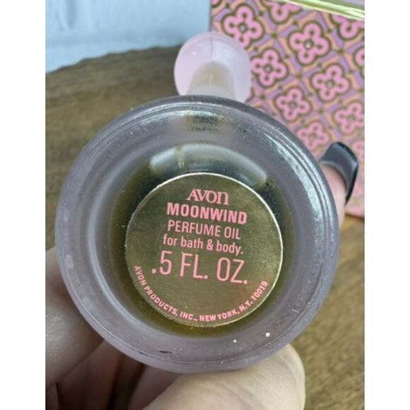 NEW Vintage Avon DREAM GARDEN Watering Can Perfume MOONWIND Perfume Oil 0.5 oz - Picture 2 of 11